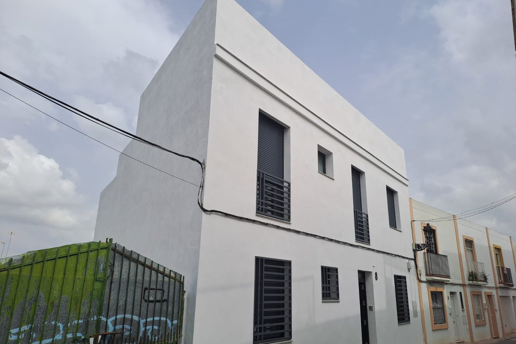 VIVIENDA UNIFAMILIAR ENTREMEDIANERAS · undefined, Marchena (Sevilla) — fachada a calle Arenal