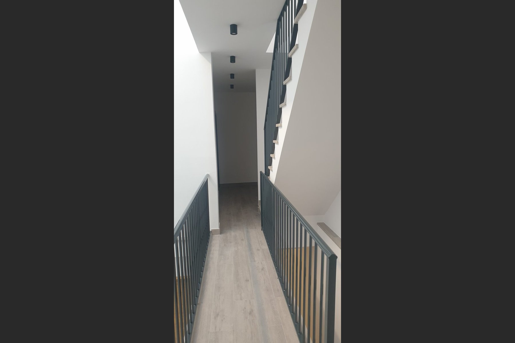 LEGALIZACIÓN, REFORMA Y AMPLIACIÓN VIVIENDA UNIFAMILIAR · undefined, Marchena (Sevilla) — distribuidor en planta primera