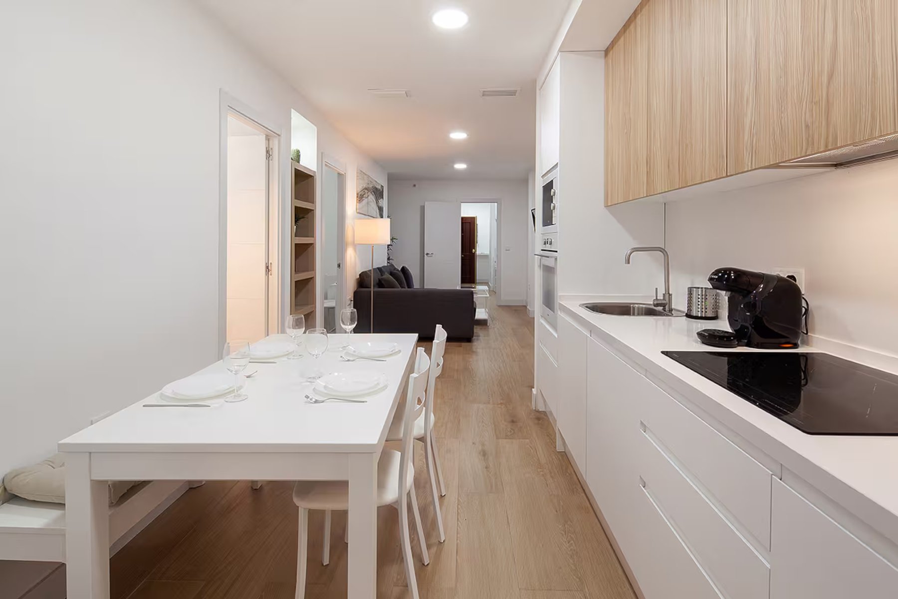 cocina-comedor hacia el estar