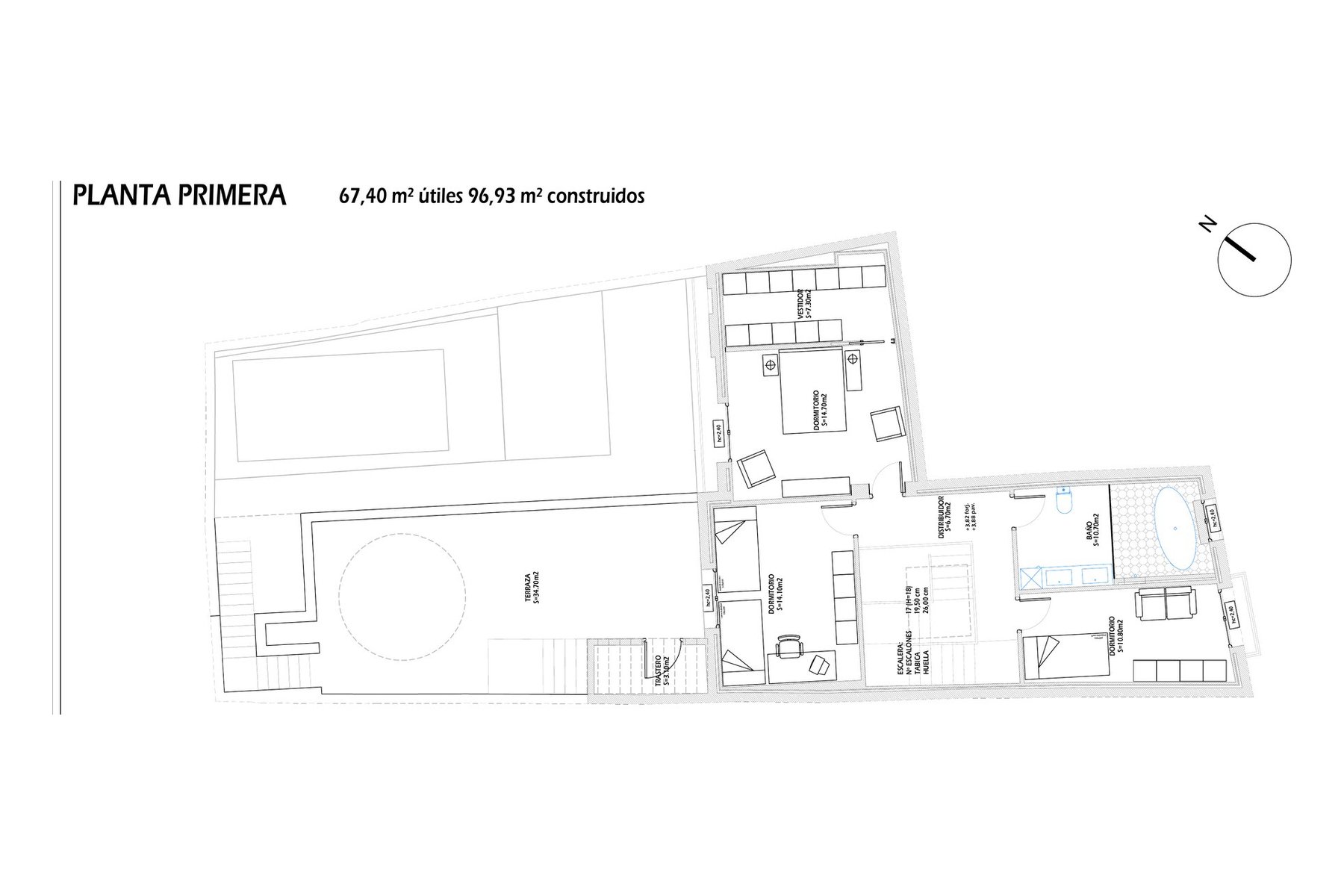 VIVIENDA UNIFAMILIAR ENTREMEDIANERAS · Huerta Gavira 8, Marchena (Sevilla) — planta primera