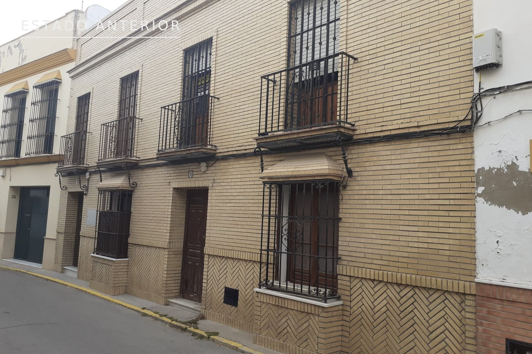 REFORMA Y AMPLIACIÓN VIVIENDA UNIFAMILIAR ENTREMEDIANERAS · undefined, Marchena (Sevilla) — fachada, estado anterior